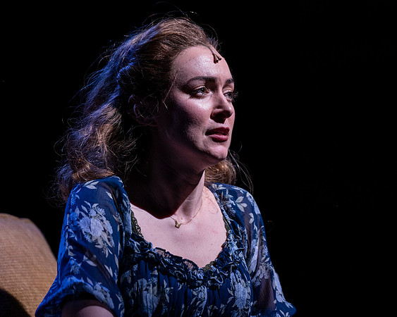 075_Waitress_press