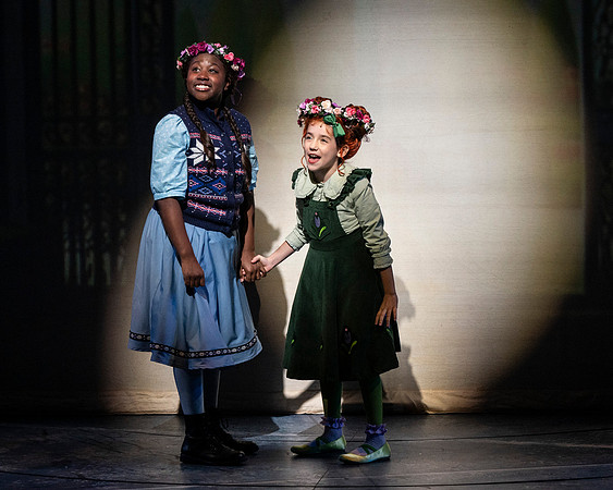 003_Frozen performance_kids