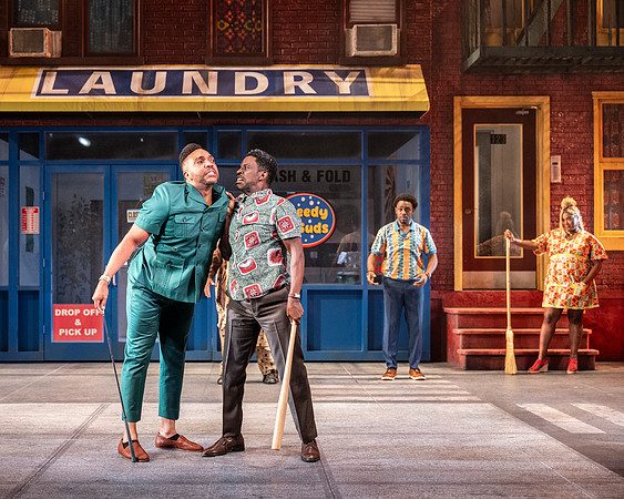 032_Merry Wives_press
