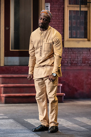 035_Merry Wives_press