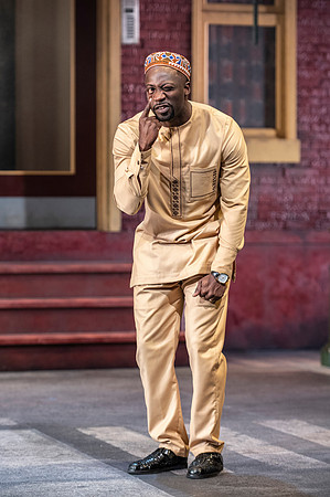 036_Merry Wives_press