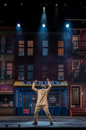 038_Merry Wives_press