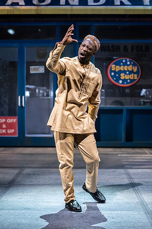 037_Merry Wives_press