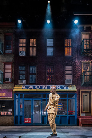 039_Merry Wives_press