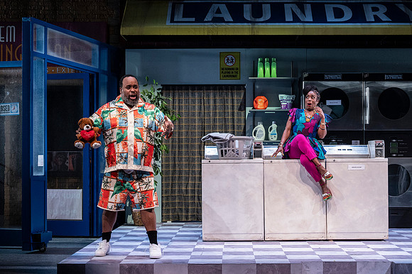 042_Merry Wives_press