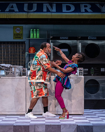 046_Merry Wives_press