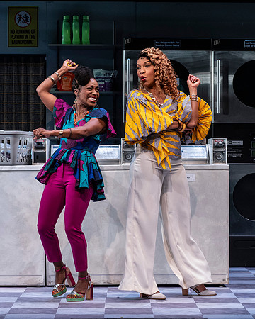 056_Merry Wives_press