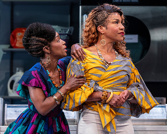 055_Merry Wives_press