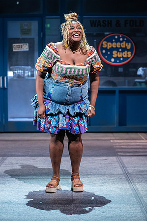 061_Merry Wives_press