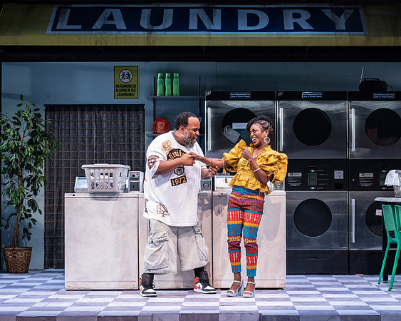 071_Merry Wives_press