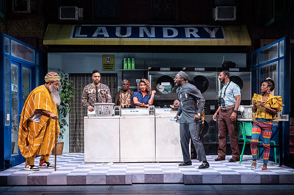 086_Merry Wives_press