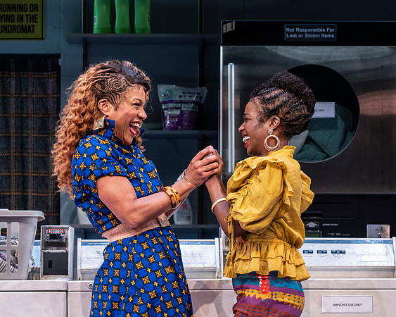 090_Merry Wives_press
