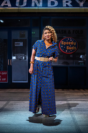 094_Merry Wives_press