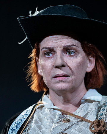 042_Cyrano_press