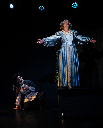 060_Cyrano_press
