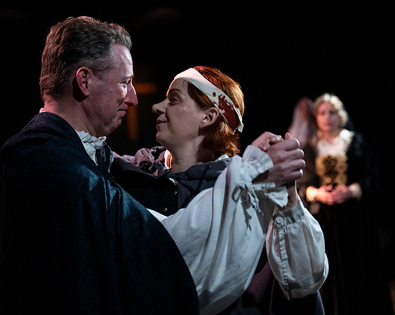 085_Cyrano_press
