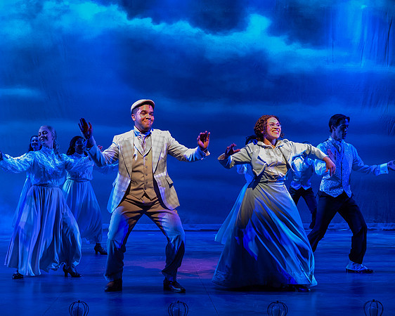 111_Hello, Dolly_full set