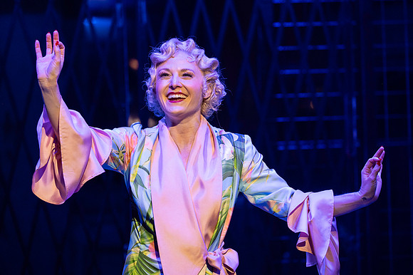 035_Guys and Dolls_press