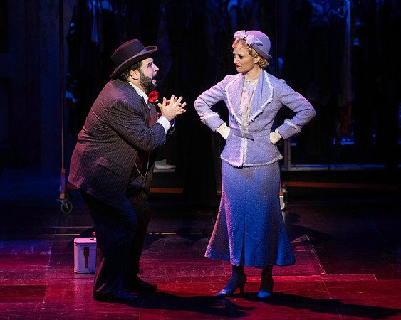 076_Guys and Dolls_press