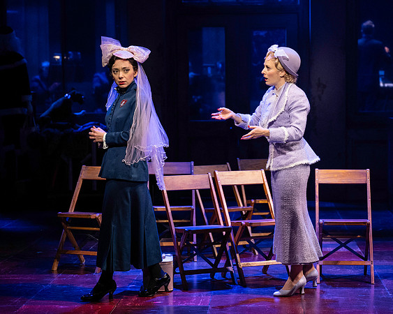 091_Guys and Dolls_press
