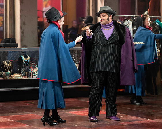 014_Guys and Dolls_full set