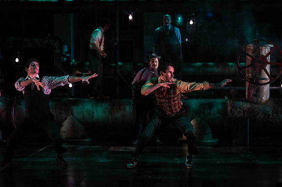179_Guys and Dolls_full set
