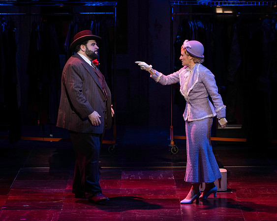 204_Guys and Dolls_full set