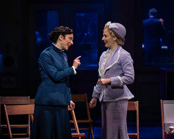 245_Guys and Dolls_full set