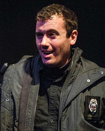027_Lobby Hero