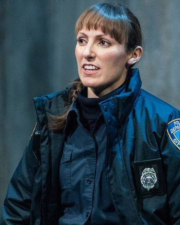 107_Lobby Hero