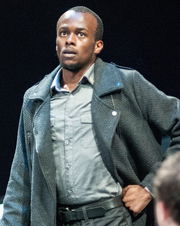 050_Lobby Hero