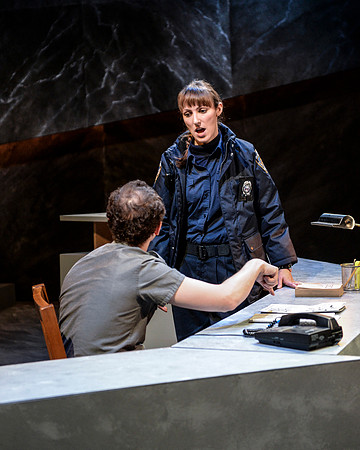 122_Lobby Hero