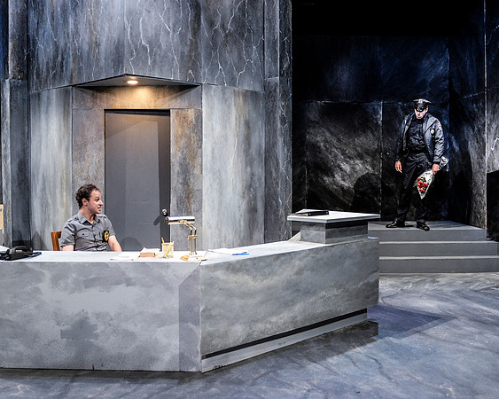 136_Lobby Hero