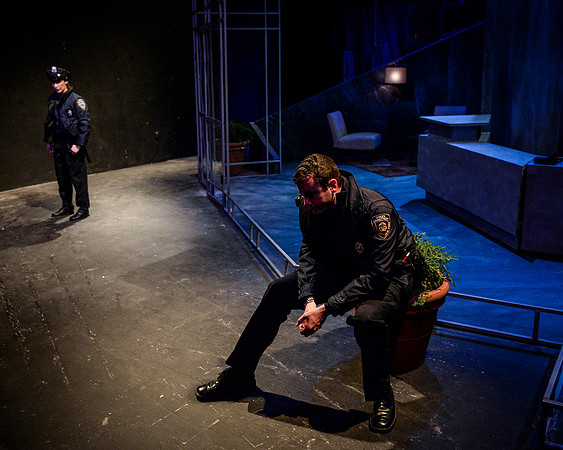 069_Lobby Hero