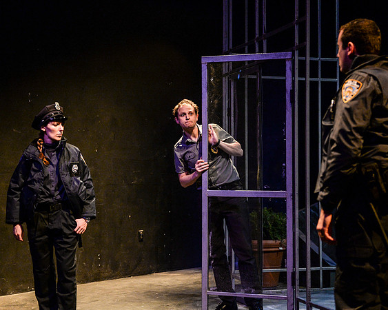 073_Lobby Hero