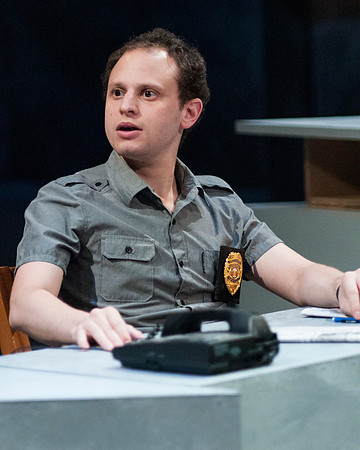 099_Lobby Hero
