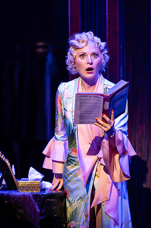 032_Guys and Dolls_press