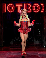 016_Guys and Dolls 2_full set