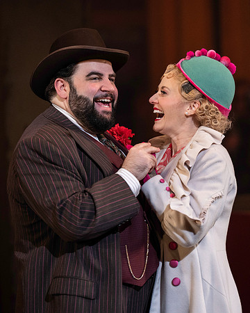 044_Guys and Dolls_press