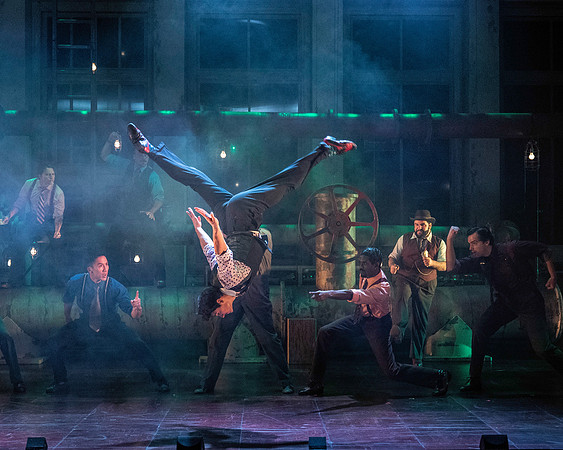 086_Guys and Dolls 2_full set