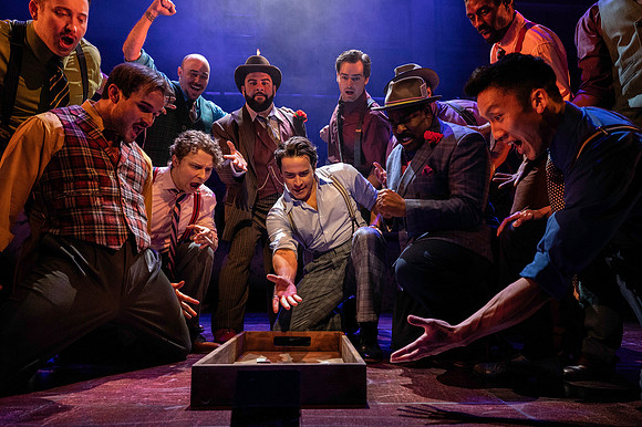 090_Guys and Dolls 2_full set