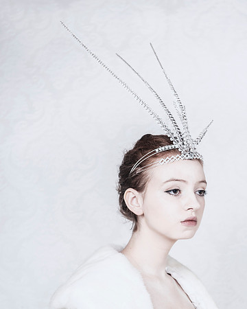 Lily, Ice Queen, lonely