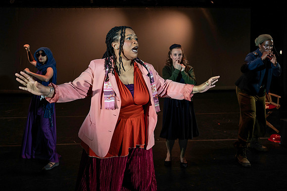 095_Lysistrata_full set