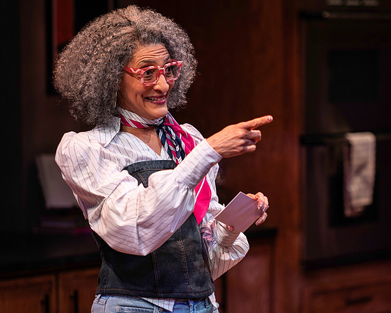 027_Carla Hall_Please Underestimate Me_full set