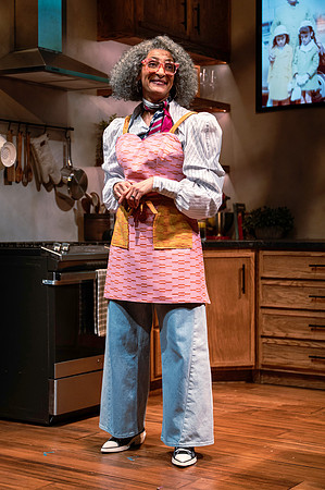 082_Carla Hall_Please Underestimate Me_full set