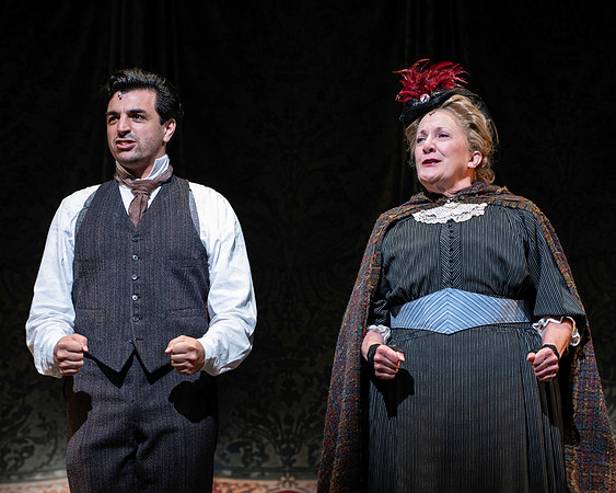 014_A Gentleman's Guide to Love and Murder_full set