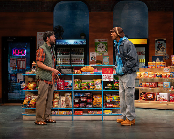 017_Kim's Convenience_press