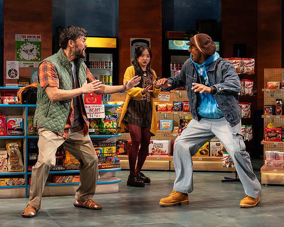 020_Kim's Convenience_press
