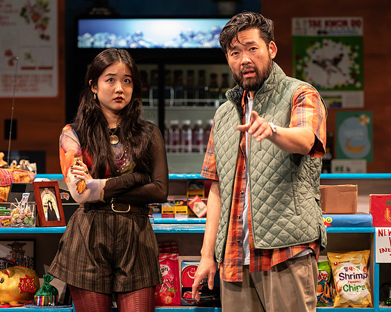 054_Kim's Convenience_press