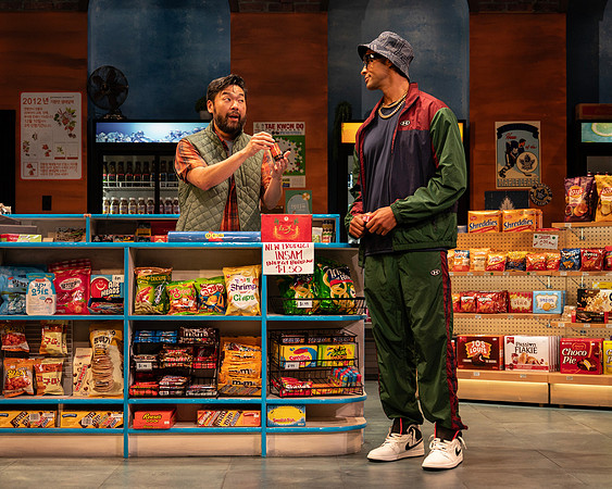 011_Kim's Convenience_full set